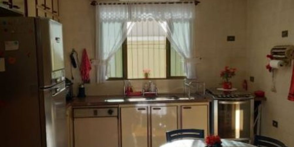 8212aae08abd66a6c0d708fffb9b54080e372d3c